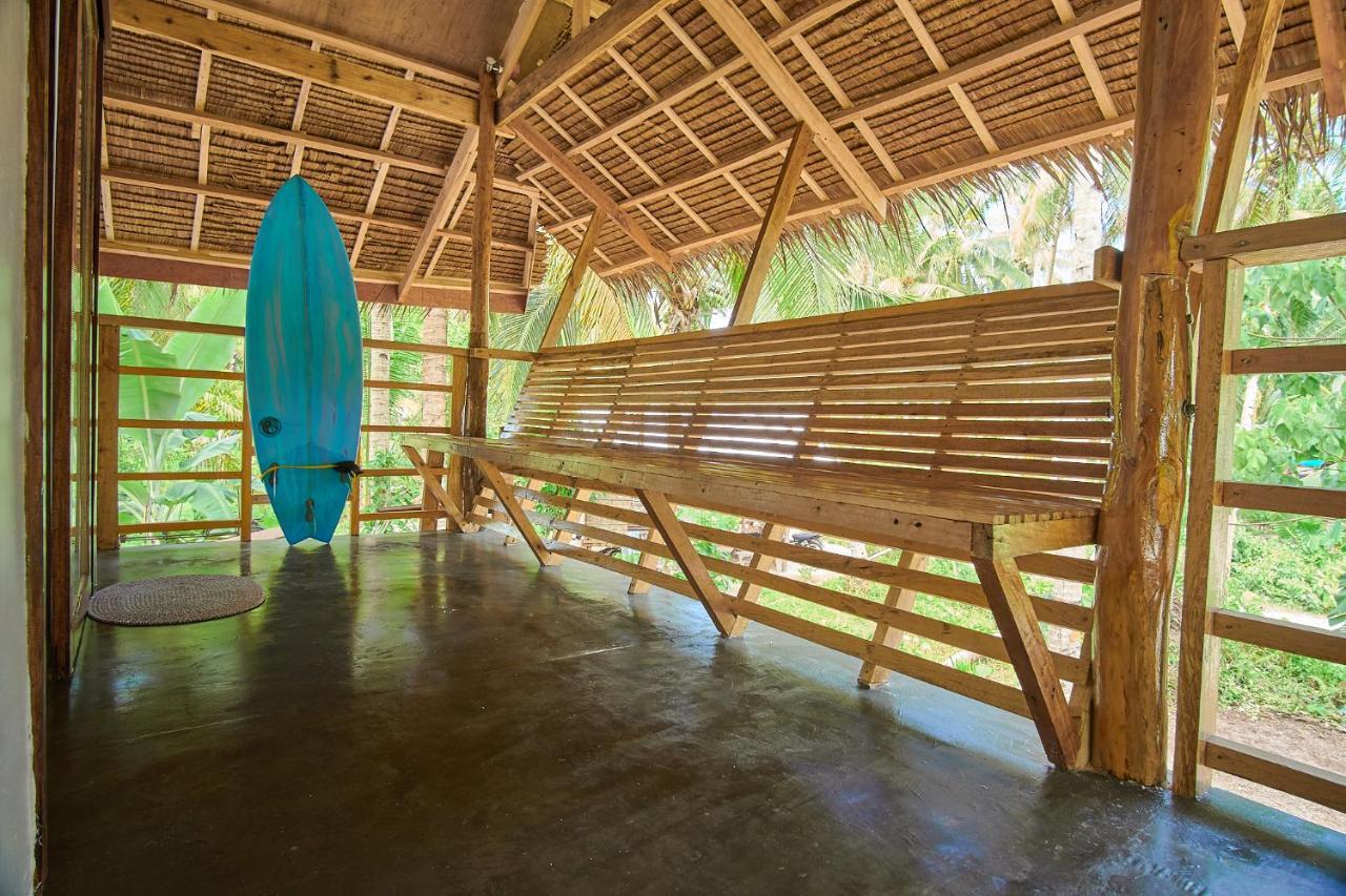 Higala Hostel Siargao Хенераль-Луна Екстер'єр фото