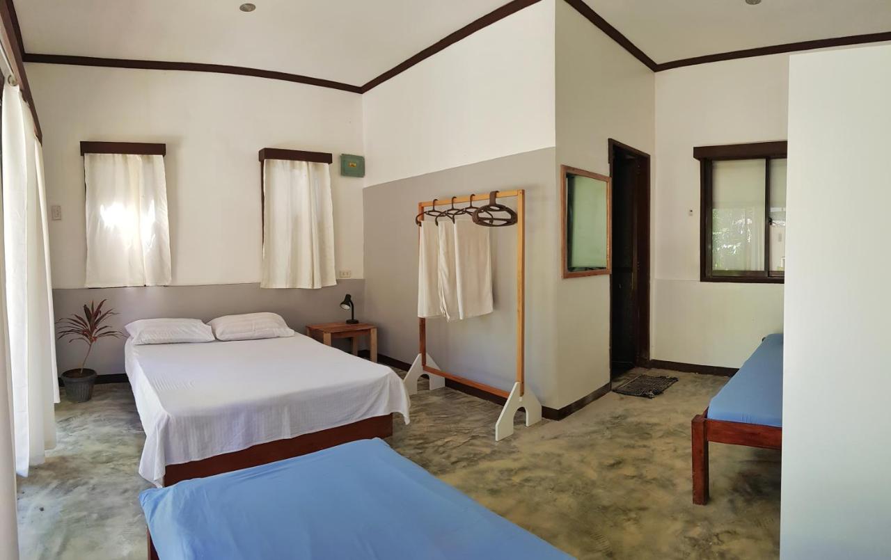 Higala Hostel Siargao Хенераль-Луна Екстер'єр фото