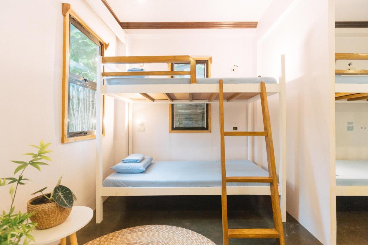 Higala Hostel Siargao Хенераль-Луна Екстер'єр фото